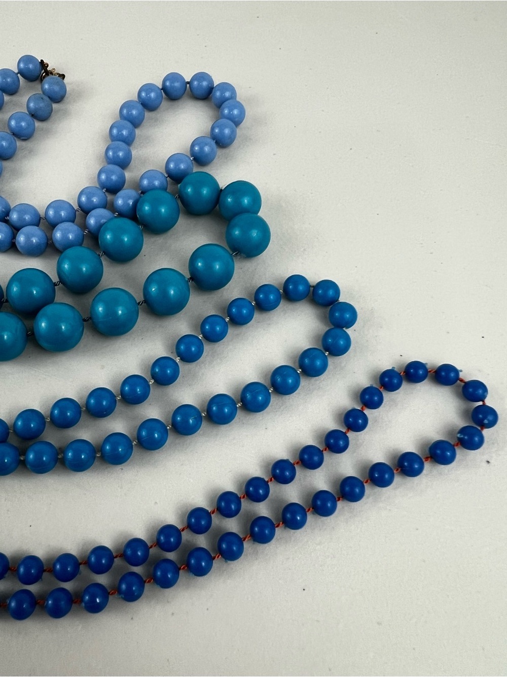 Vintage Plastic Beaded Necklace Bundle - Picture 4 of 11